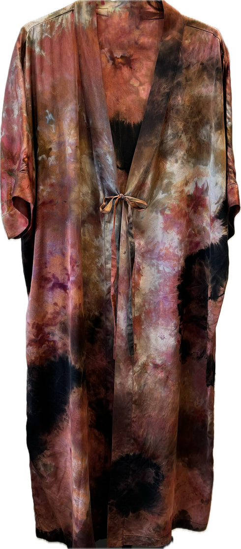 double ice dyed silk kimono in black + red<span class='visuallyhidden'>; shop help at 760-978-9297.</span>