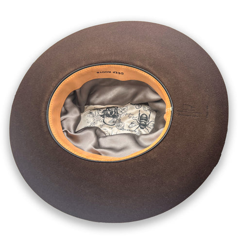 lined in silks and leather <span class='visuallyhidden'>Call, text 323-404-2959 for shopping assistance</span>