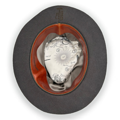 lined in silks and leather<span class='visuallyhidden'>; shop help at 760-978-9297.</span>