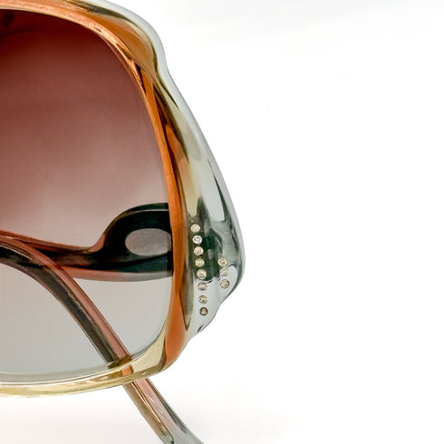 kissed (by us) with champagne diamonds<span class='visuallyhidden'>; shop help at 760-978-9297.</span>