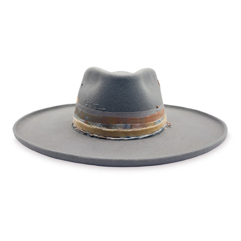 head on <span class='visuallyhidden'>Call or text 323-404-2959 if you need shopping assistance.</span>