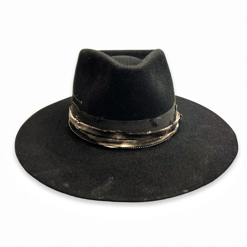 Client’s love this guy’s understated beauty <span class='visuallyhidden'>Call or text 323-404-2959 if you need shopping assistance.</span>