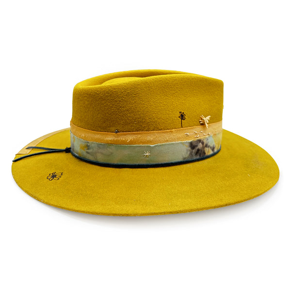 with bee charm + whimsically beautiful flower motifs <span class='visuallyhidden'>Call or text 323-404-2959 if you need shopping assistance.</span>