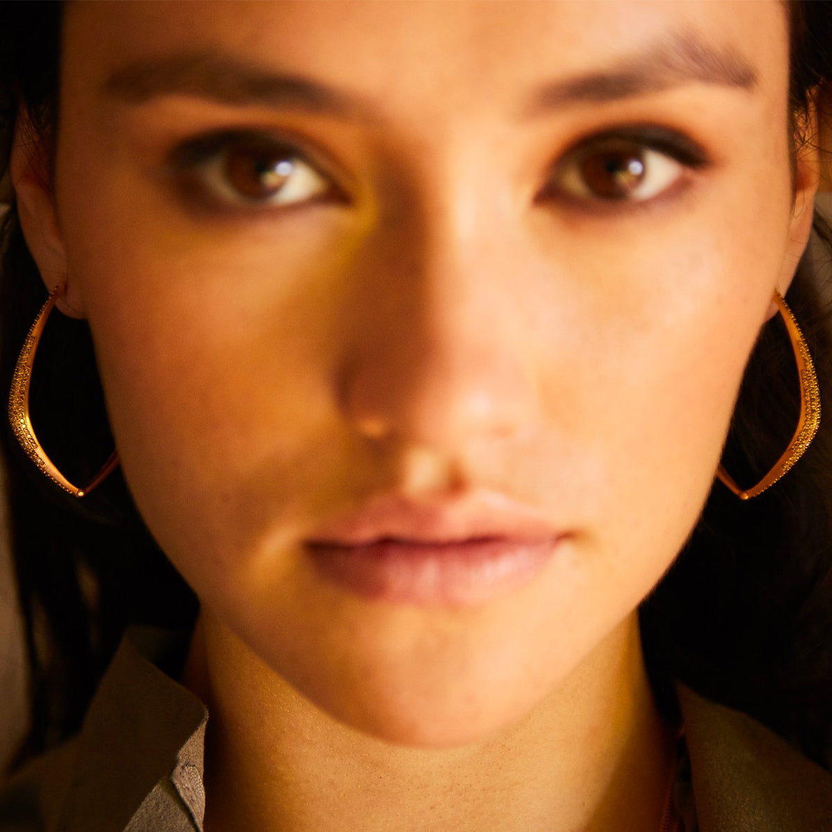 shop the look > bold allure <span class='visuallyhidden'>Call, text 323-404-2959 for shopping help.</span>