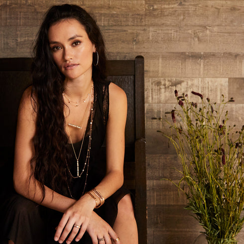 contrast pop perfection<br>shop the look > it’s black and white <span class='visuallyhidden'>Call or text 323-404-2959 if you need shopping assistance.</span>