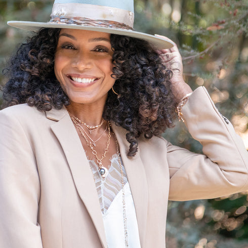 white diamond sis<br>shop the look > color me in harmonies <span class='visuallyhidden'>Call or text 323-404-2959 if you need shopping assistance.</span>