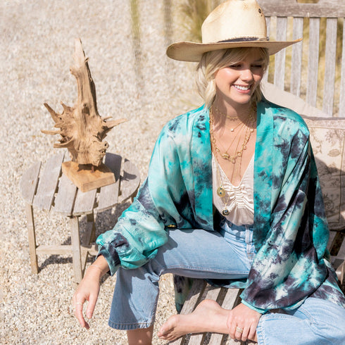 stack into<br>shop the look > vacation life <span class='visuallyhidden'>Call or text 323-404-2959 if you need shopping assistance.</span>