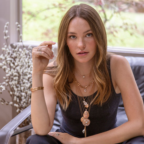 square-oriented sis<br>shop the look: mine <span class='visuallyhidden'>Call or text 323-404-2959 if you need shopping assistance.</span>